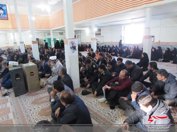 گزارش تصویری از ملاقات مردمی در روستای علی آباد شهرستان شازند گزارش تصویری از ملاقات مردمی در روستای علی آباد شهرستان شازند