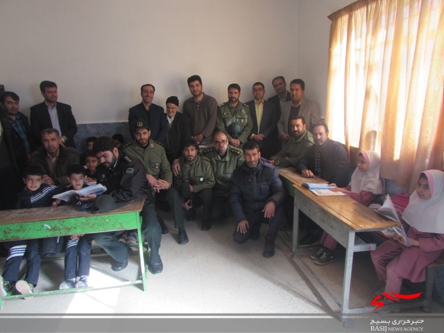 افتتاحیه مدرسه باز سازی شده در روستای موچان شهرستان شازند