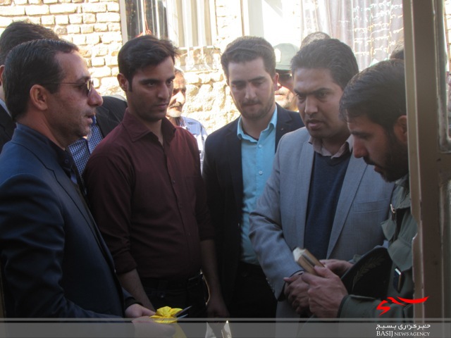 افتتاح کارگاه جوراب سازی در روستای دستجرده شهرستان شازند