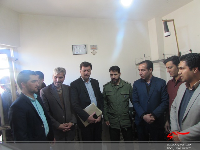 افتتاح کارگاه جوراب سازی در روستای دستجرده شهرستان شازند