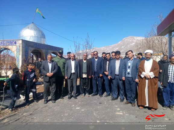 نشست اعتقادی و سیاسی در مسجد جامع روستای سنگ سفید از توابع بخش زالیان