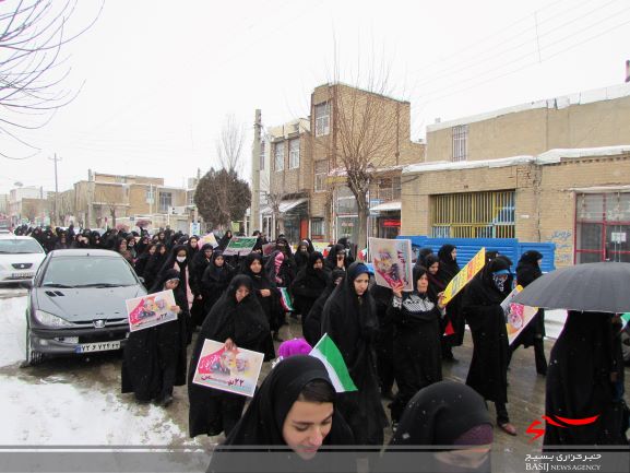 برگزاری راهپیمایی 22 بهمن در شهر آستانه با حضور پرشور مردم و با سخنرانی جناب سرهنگ مهجوری