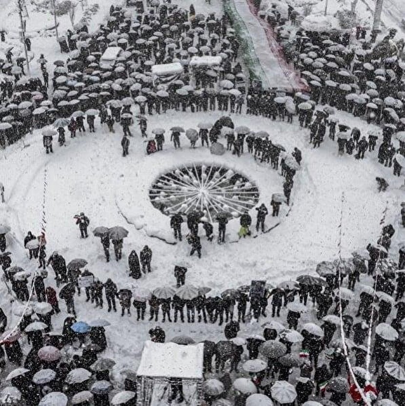 تصویر اینستاگرام رهبر انقلاب از راهپیمایی دیروز تصویر اینستاگرام رهبر انقلاب از راهپیمایی دیروز