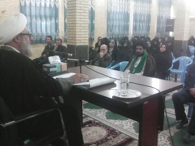 مسئول جدید دفتر نمایندگی ولی فقیه در سپاه مهران معرفی شد مسئول جدید دفتر نمایندگی ولی فقیه در سپاه مهران معرفی شد