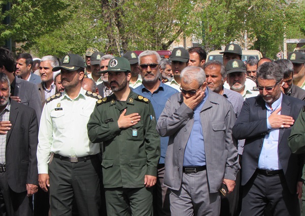 پیکر جانباز شهید غلامرضا رفیعی در شازند تشییع شد
