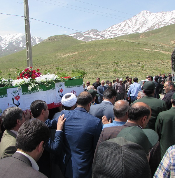 پیکر جانباز شهید غلامرضا رفیعی در شازند تشییع شد