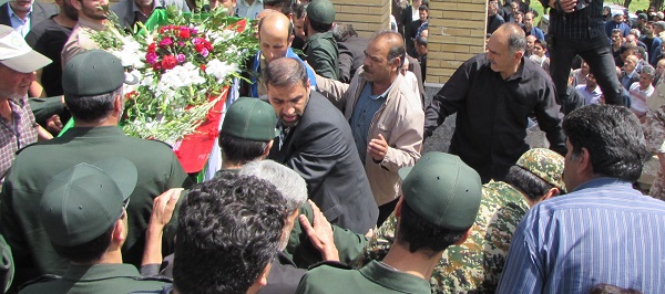 پیکر جانباز شهید غلامرضا رفیعی در شازند تشییع شد