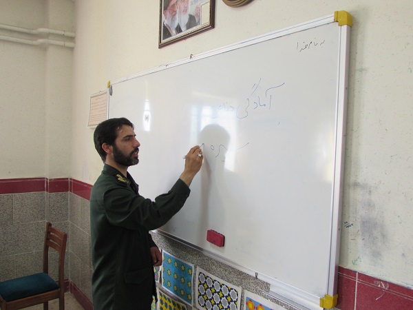 عمل به سیره شهدا وظیفه همگانی است