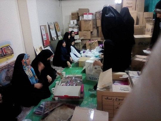 کمک های مردمی سازمان بسیج خواهران سپاه تهران بزرگ به سیل زدگان کشور