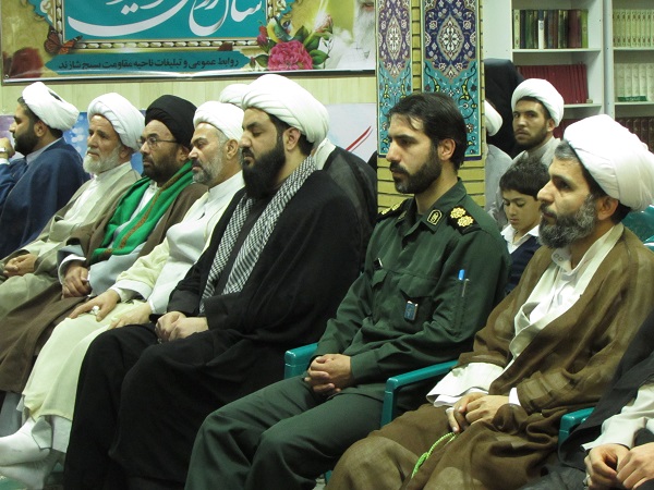 اهمیت نقش آفرینی روحانیون در تبیین گام دوم انقلاب اسلامی اهمیت نقش آفرینی روحانیون در تبیین گام دوم انقلاب اسلامی