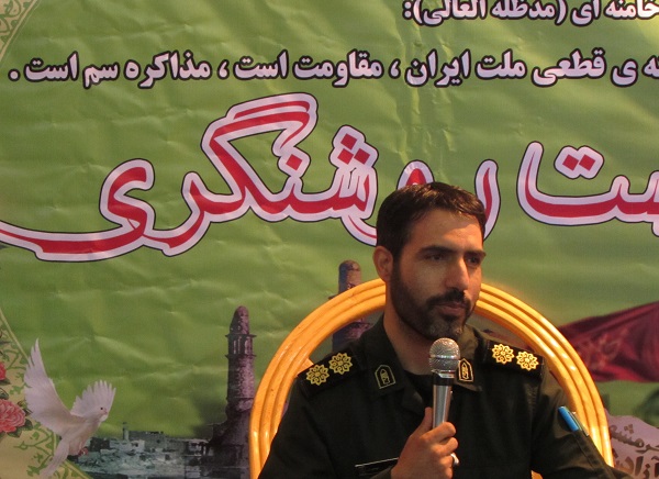 بندگی یعنی دست کسی را بگیری/ چشمه کمک به هم نوع همچنان می جوشد بندگی یعنی دست کسی را بگیری/ چشمه کمک به هم نوع همچنان می جوشد