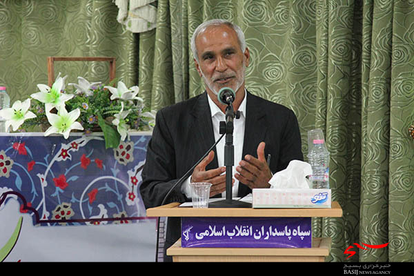 تجلیل از اساتید و مرتلین هشتمین دوره از ترتیل خوانی نوای ملکوت در بوشهر