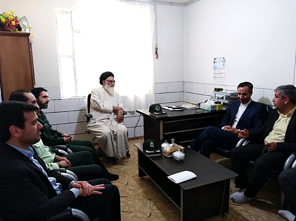 اعضای شورای تامین شهرستان شازند با امام جمعه شازند دیدار و گفت و گو نمودند اعضای شورای تامین شهرستان شازند با امام جمعه شازند دیدار و گفت و گو نمودند