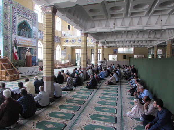 دشمن در آیندهای نه چندان دور در جنگ اقتصادی هم، شکست مفتضحانه ای خواهد خورد دشمن در آیندهای نه چندان دور در جنگ اقتصادی هم، شکست مفتضحانه ای خواهد خورد