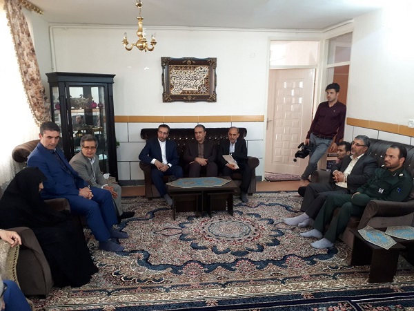 شهدا مظهر ایثار ، فداکاری و گذشت هستند