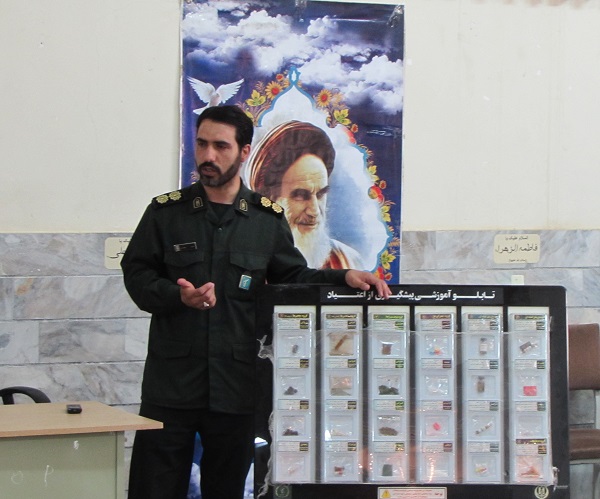 نشست پیشگیری از آسیب های اجتماعی در پایگاه شهید تندگویان شرکت پتروشیمی شازند برگزار شد