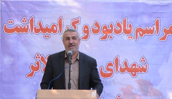 شهدا انسانهای نمونهای بودند که در همه جا میتوانند بهعنوان اسوه و الگو معرفی شوند شهدا انسانهای نمونهای بودند که در همه جا میتوانند بهعنوان اسوه و الگو معرفی شوند
