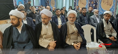 برای رسیدن به یک هدف مقدس باید در کنار هم تلاش کنیم برای رسیدن به یک هدف مقدس باید در کنار هم تلاش کنیم