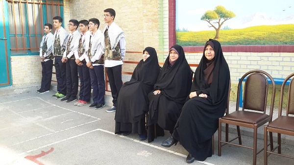زنگ مقاومت در مدرسه به صدا درآمد