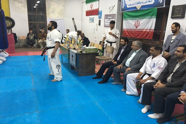 بازدید فرمانده سپاه شازند از تیم شین رزم ذوالفقار بسیج در شهر مهاجران بازدید فرمانده سپاه شازند از تیم شین رزم ذوالفقار بسیج در شهر مهاجران