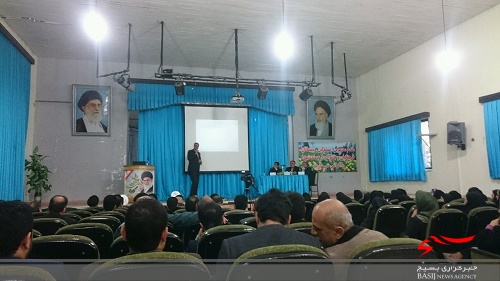 تهدیدهای فضای مجازی را میتوان با ارتقای سوادرسانهای به فرصت تبدیل کرد تهدیدهای فضای مجازی را میتوان با ارتقای سوادرسانهای به فرصت تبدیل کرد