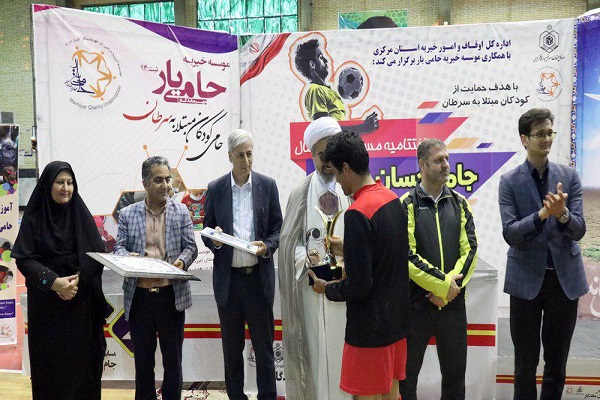 تیم فوتسال بیمارستان سینا قهرمان جام احسان ماندگار استان مرکزی شد