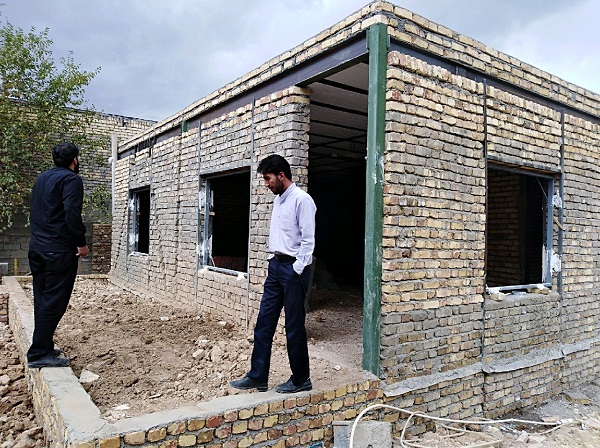 بازدید مسؤل سازمان بسیج سازندگی سپاه روح الله استان مرکزی از واحدهای مسکونی سیل زدگان در روستاهای شهرستان شازند