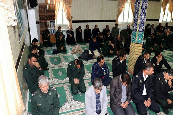 مراسم سوگواری بمناسبت رحلت شهادت گونه پیامبر اکرم صلی الله علیه و آله و سلم و شهادت سبط اکبرش حضرت امام حسن مجتبی علیه السلام  در حسینیه سپاه ناحیه شازند برگزار گردید