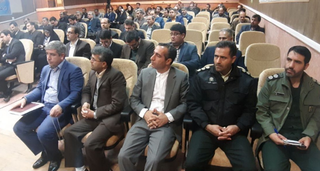 بخشنامه های خودتان را در کشوهای میزهایتان مخفی نکنید این بخشنامه ها را براي مردم شفاف سازي كنيد