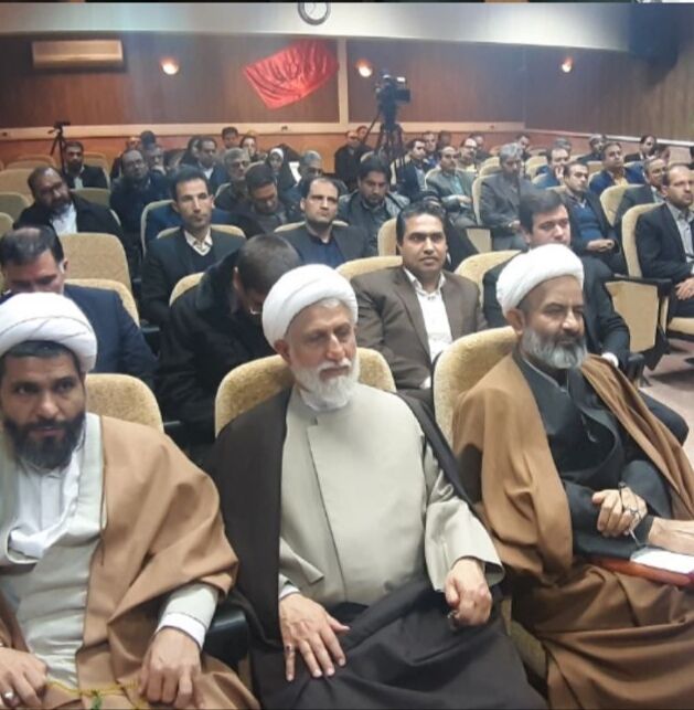 بخشنامه های خودتان را در کشوهای میزهایتان مخفی نکنید این بخشنامه ها را براي مردم شفاف سازي كنيد