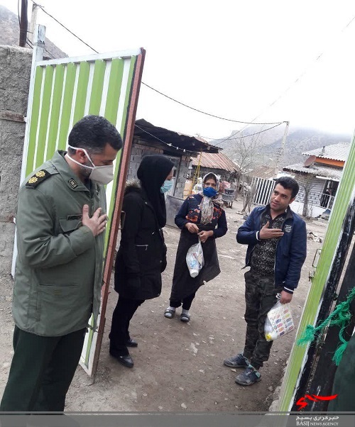 توزیع اقلام بهداشتی و معیشتی در روستاهای محروم بخش کجور / تولید ۱۵۲ هزار ۷۰۹ ماسک بهداشتی/ رزمایش کمک مومنانه با تهیه ۱۰ هزار بسته حمایتی در ماه رمضان توزیع اقلام بهداشتی و معیشتی در روستاهای محروم بخش کجور / تولید ۱۵۲ هزار ۷۰۹ ماسک بهداشتی/ رزمایش کمک مومنانه با تهیه ۱۰ هزار بسته حمایتی در ماه رمضان