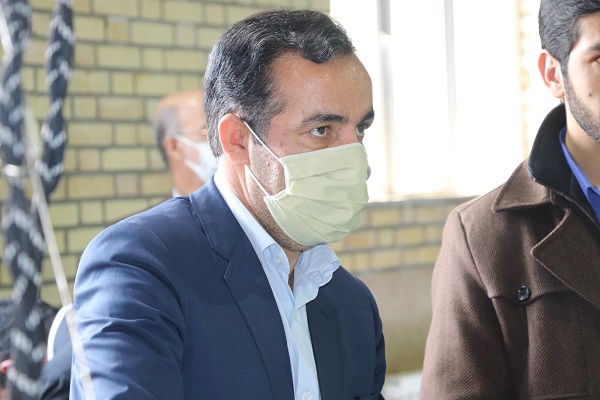 بازدید استاندار مرکزی از کارگاه تولید ماسک شهید حاج قاسم سلیمانی در شازند بازدید استاندار مرکزی از کارگاه تولید ماسک شهید حاج قاسم سلیمانی در شازند