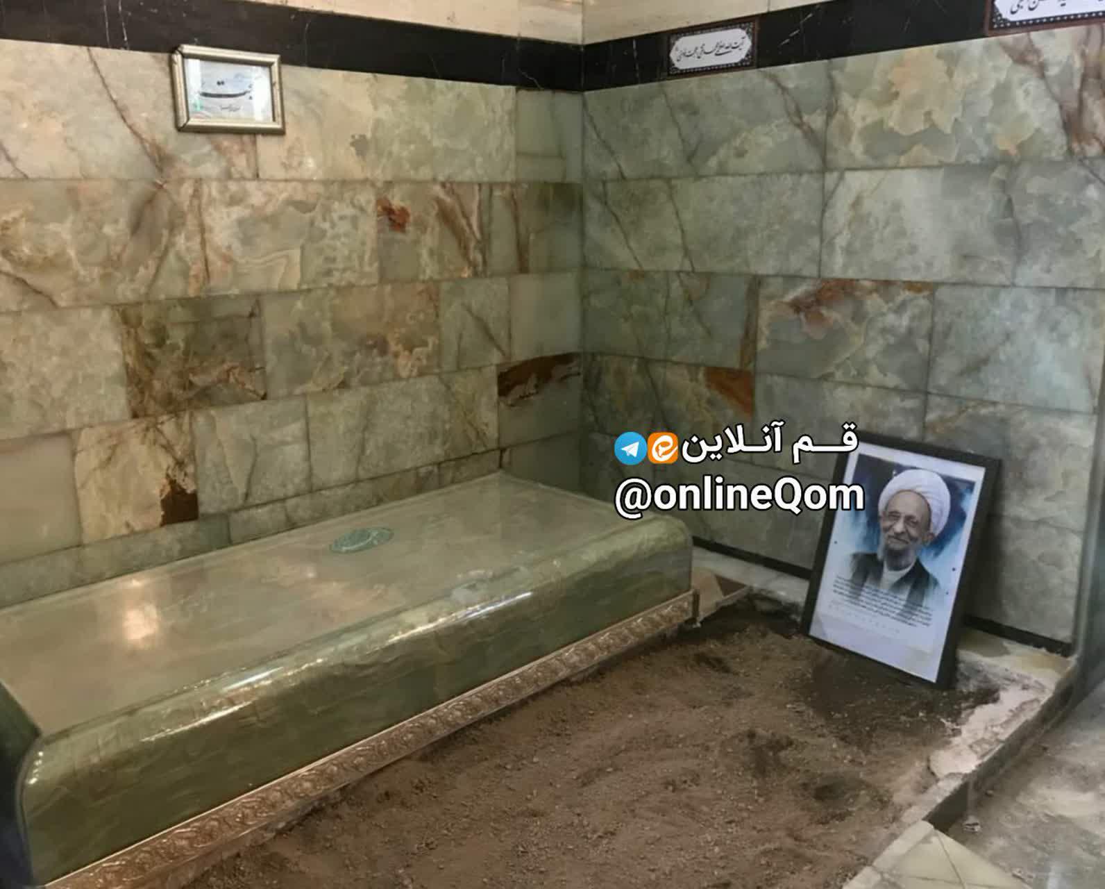 پیکر عمار انقلاب در خاک آرام گرفت پیکر عمار انقلاب در خاک آرام گرفت