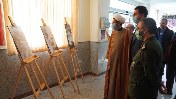 نمایشگاه عکس «مرد میدان» برگزار شد نمایشگاه عکس «مرد میدان» برگزار شد