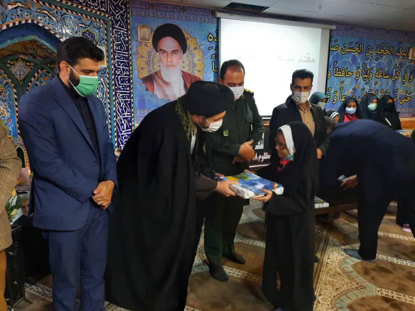بزرگداشت شهادت شهدای۱۸ دی شهرری توسط بسیج دانش آموزی سپاه ری بزرگداشت شهادت شهدای۱۸ دی شهرری توسط بسیج دانش آموزی سپاه ری