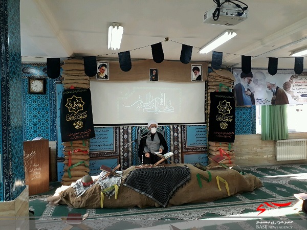 امروزه دشمنان با عمامه انگلیسی و اسلام آمریکایی به جنگ آرمان&zwnj;های انقلاب آمدند