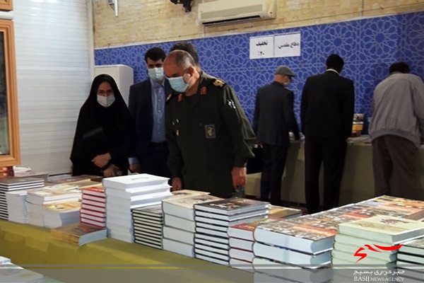 افتتاح نمایشگاه کتاب به مناسبت دهه فجر در بوشهر افتتاح نمایشگاه کتاب به مناسبت دهه فجر در بوشهر