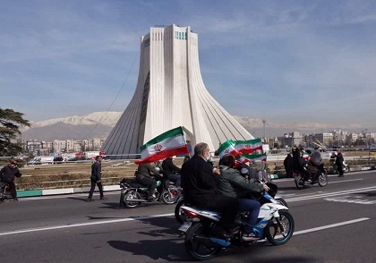 حماسه تماشایی مردم تهران در راهپیمایی 22 بهمن 99