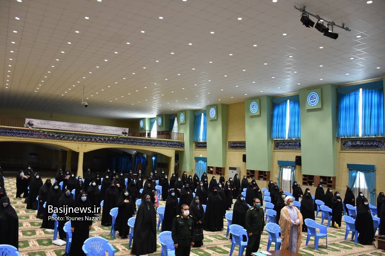 دیدار سردار ملک شاهکوهی با فرماندهان پایگاه های مقاومت بسیج خواهر