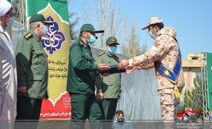 پادگان&zwnj;ها و مراکز آموزشی باید به مرکز تربیت اسلامی و قرآنی تبدیل شود