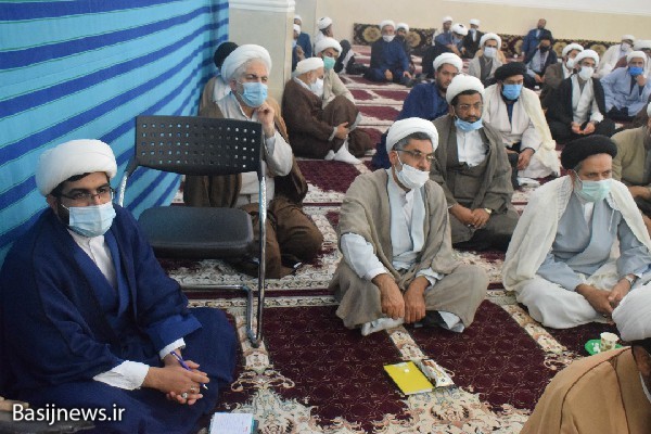 نشست استانی امامان روستا و مبلغان پایگاههای فرهنگی اجتماعی بوشهر برگزار شد نشست استانی امامان روستا و مبلغان پایگاههای فرهنگی اجتماعی بوشهر برگزار شد