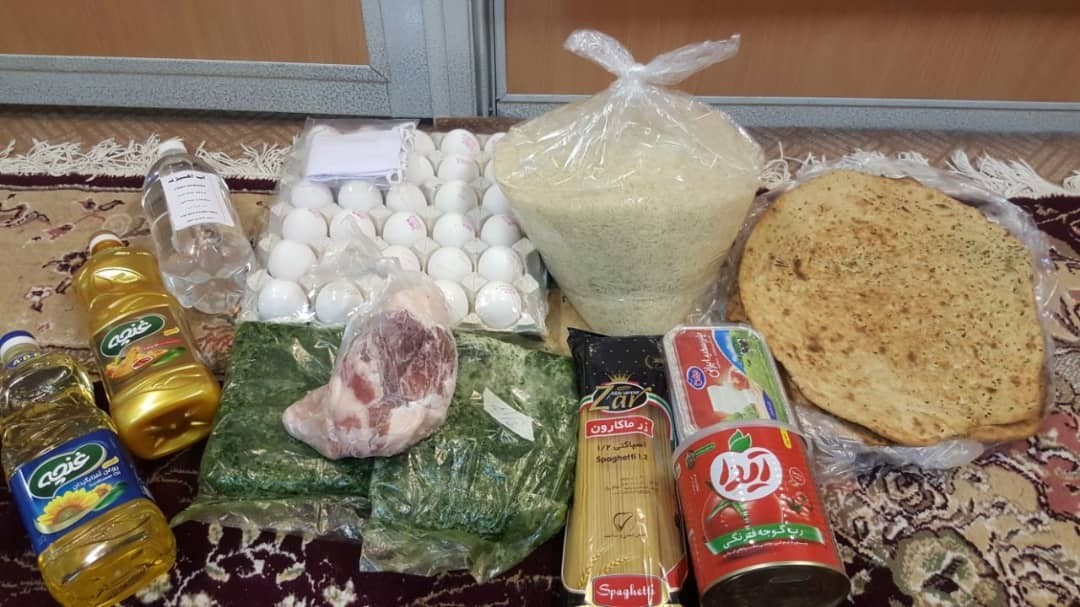 کمک&zwnj;های نقدی و ۱۴۰ بسته معیشتی بین نیازمندان خمینی شهرتوزیع شد