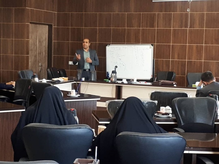 دومین کارگاه آموزشی مشاوره هدایت تحصیلی و کنکور برگزار شد دومین کارگاه آموزشی مشاوره هدایت تحصیلی و کنکور برگزار شد