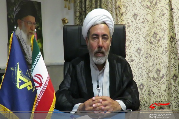 احیای ولایت فقیه از شاخص های مکتب سیاسی امام راحل بود احیای ولایت فقیه از شاخص های مکتب سیاسی امام راحل بود