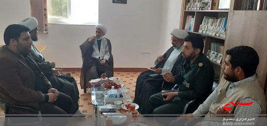 نشست مسئولین قرارگاه پیشرفت و آبادانی سپاه با آیت الله لائینی