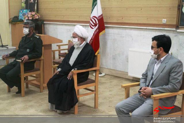 دیدار روسای دانشگاه های استان زنجان با نماینده ولی فقیه به مناسبت سالروز شهادت دکتر چمران و روز بسیج اساتید دیدار روسای دانشگاه های استان زنجان با نماینده ولی فقیه به مناسبت سالروز شهادت دکتر چمران و روز بسیج اساتید
