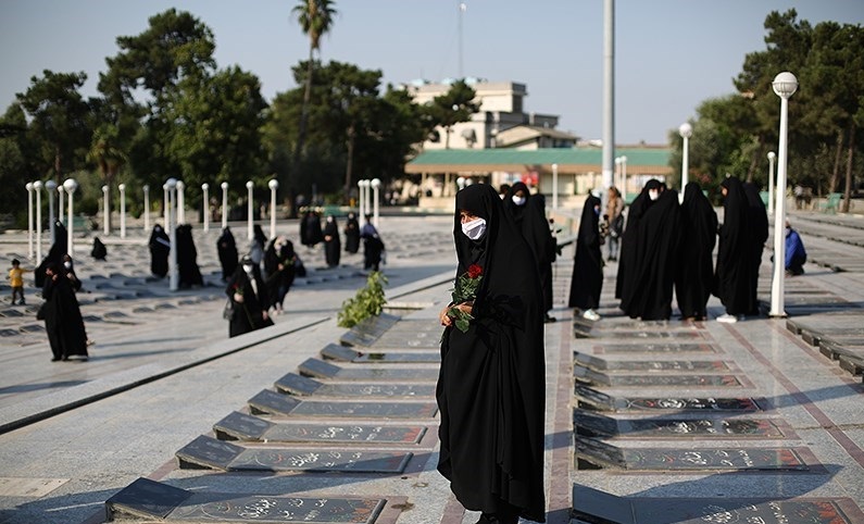 تجدید میثاق بانوان بسیجی گرگان با آرمانهای شهدا تجدید میثاق بانوان بسیجی گرگان با آرمانهای شهدا