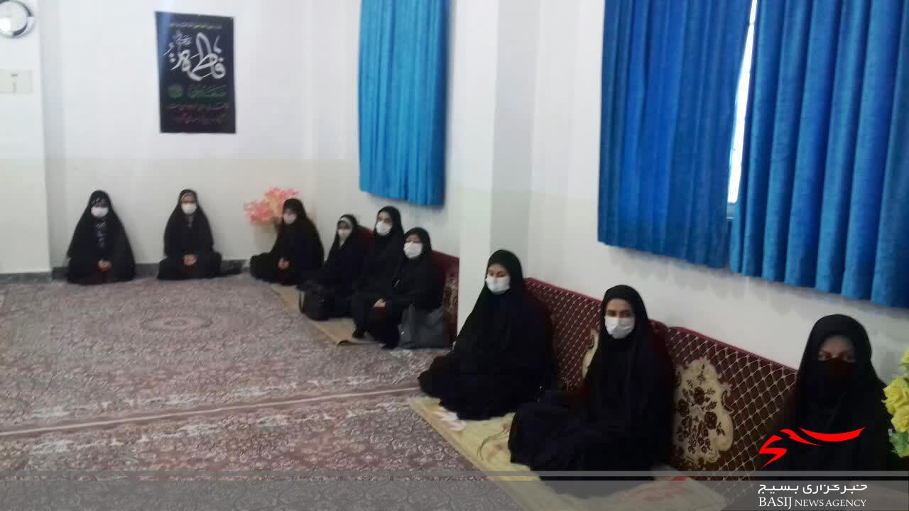 برگزاری نشست هفته عفاف و حجاب با حضور خواهران بسیجی در شهرستان طارم برگزاری نشست هفته عفاف و حجاب با حضور خواهران بسیجی در شهرستان طارم