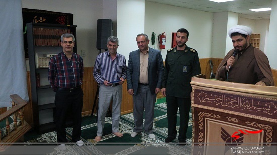 اساتید بسیجی پایه ریز تفکرات ناب در جامعه اسلامی هستند اساتید بسیجی پایه ریز تفکرات ناب در جامعه اسلامی هستند