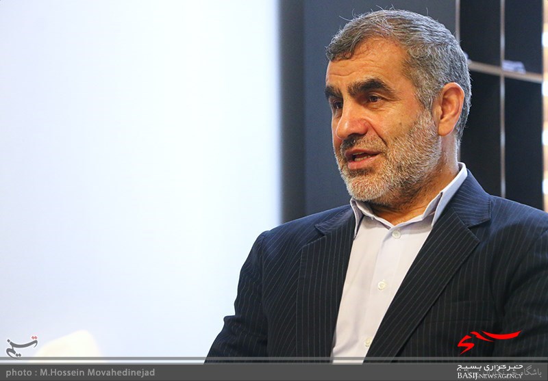 خبرنـــگاران زبانـــی گویـــا برای بیـــان مشـــکلات جامعـــه هستـــند خبرنـــگاران زبانـــی گویـــا برای بیـــان مشـــکلات جامعـــه هستـــند